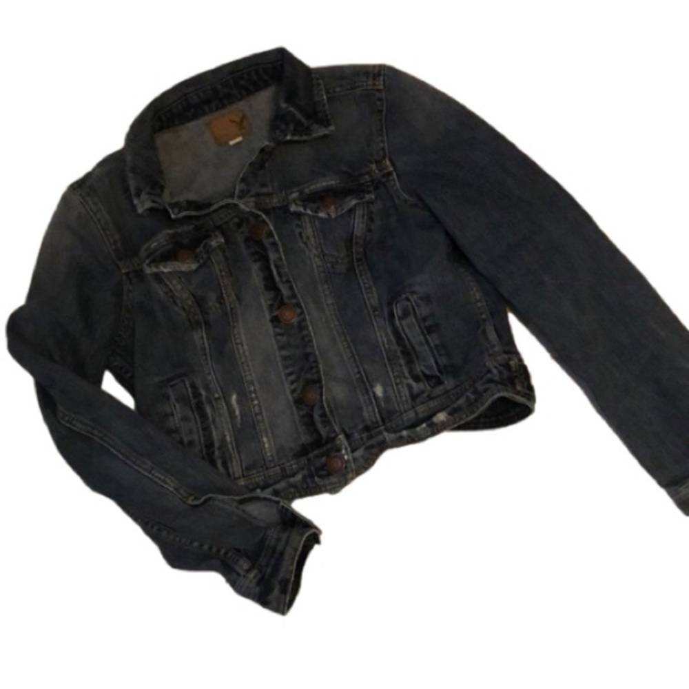 American Eagle distressed blue denim Jean jacket.